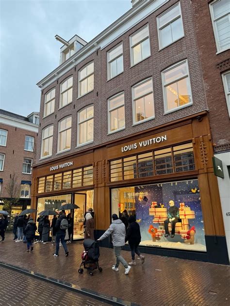 louis vuitton sjaal pc hooftstraat|Louis Vuitton in amsterdam.